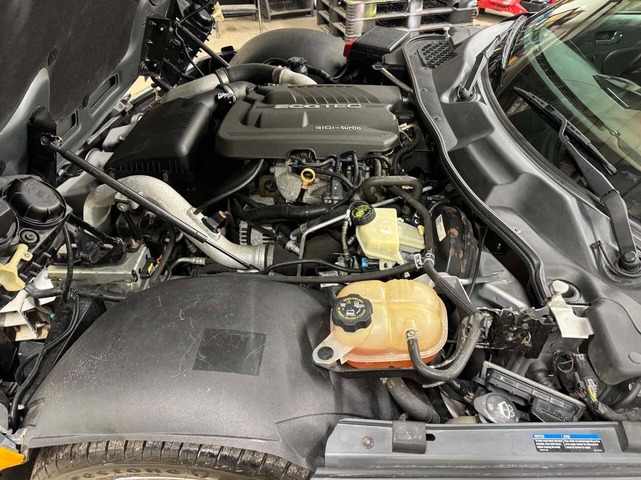 2008 Saturn SKY 12