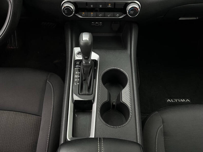 2025 Nissan Altima 2.5 SV