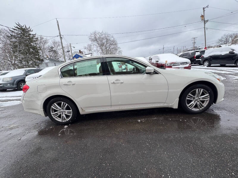 2011 Infiniti G37 Sedan x
