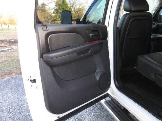 2011 Chevrolet Silverado 3500HD LTZ