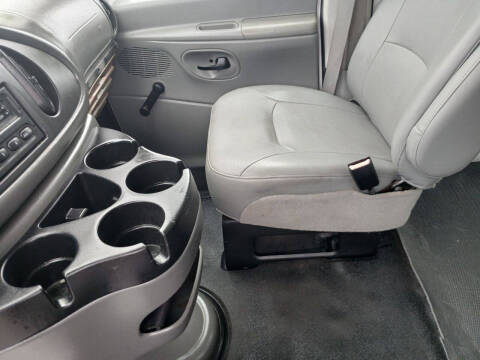 2006 Ford E-Series E-350 SD