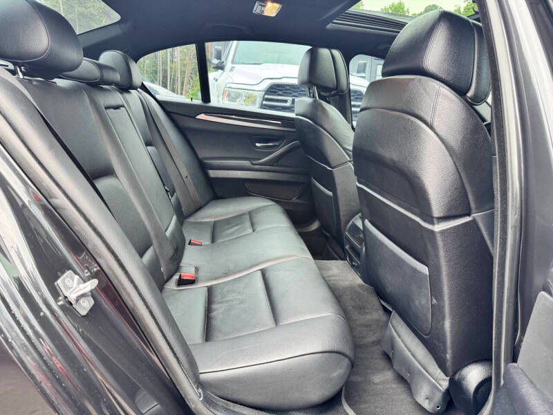 2012 BMW 5 Series 550i