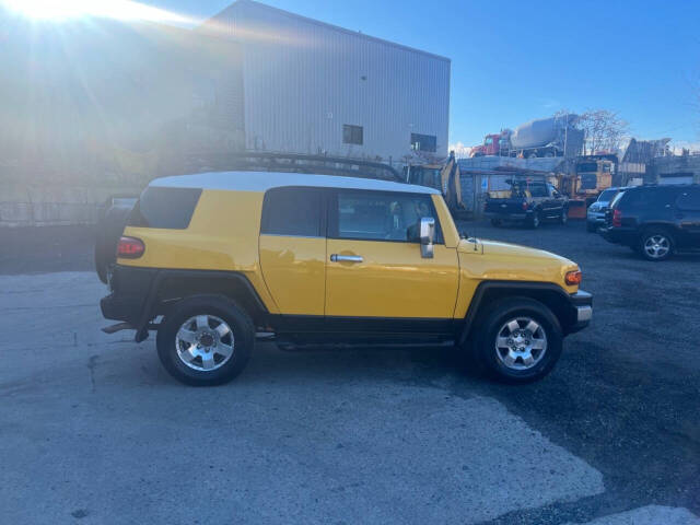 2007 Toyota FJ Cruiser for sale at EZ Auto Care in Wakefield, MA