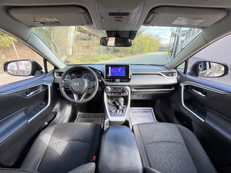 2024 Toyota RAV4 Hybrid XLE