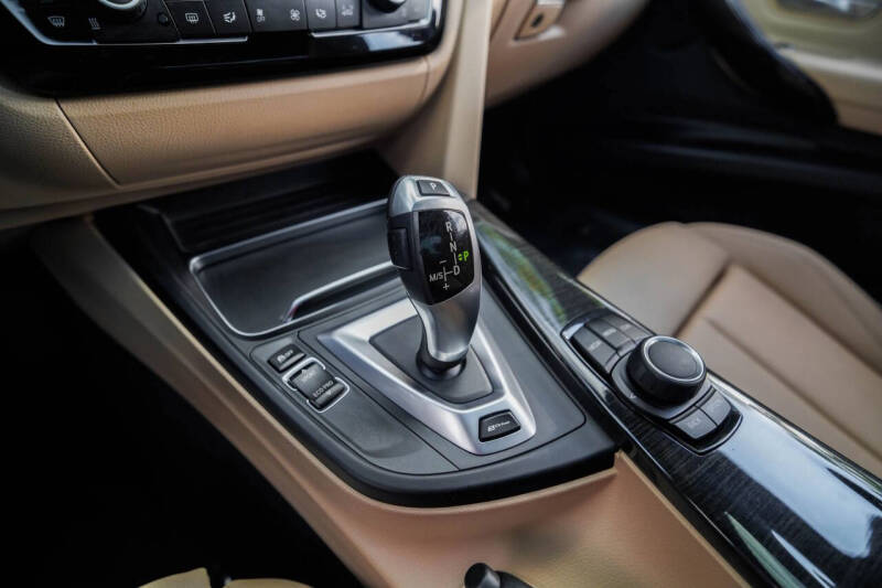 2018 BMW 3 Series 330e iPerformance