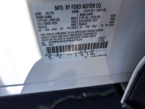 2023 Ford Edge Titanium