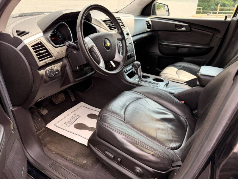 2011 Chevrolet Traverse LT