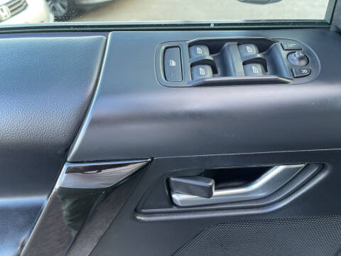 2013 Land Rover LR2 HSE