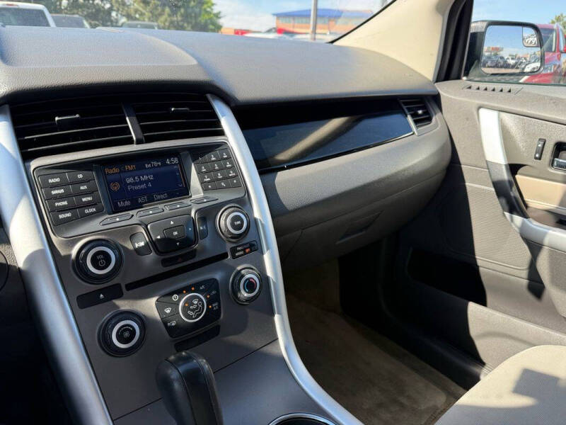 2011 Ford Edge SE
