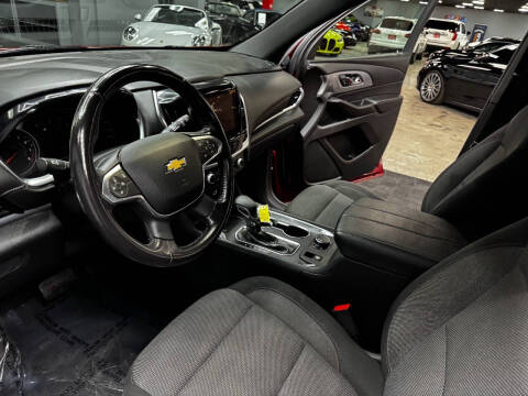 2022 Chevrolet Traverse LT Cloth