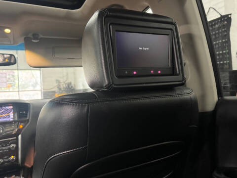 2013 Nissan Pathfinder Platinum