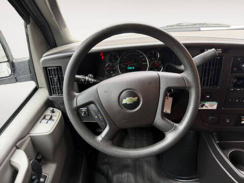 2024 Chevrolet Express 2500