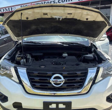 2020 Nissan Pathfinder SV