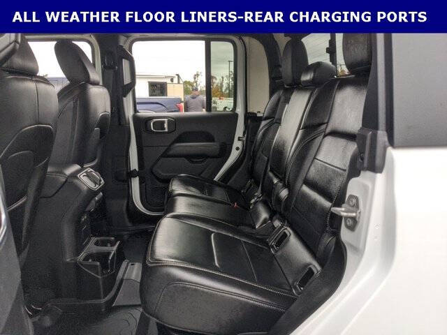 2022 Jeep Gladiator Overland