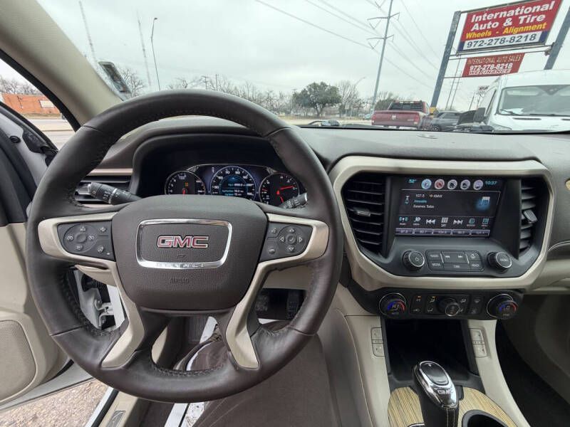 2019 GMC Acadia Denali