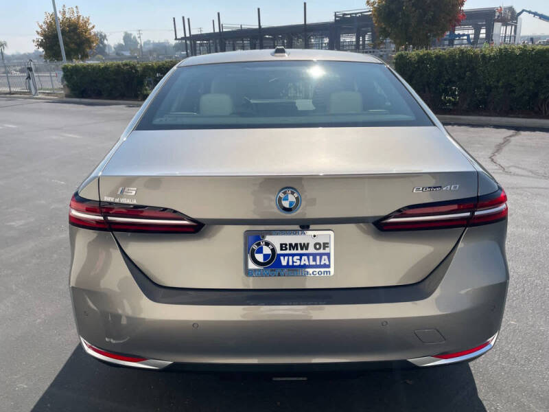 2026 BMW i5 eDrive40