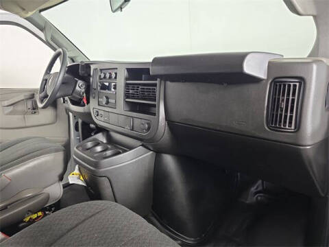 2024 GMC Savana 2500