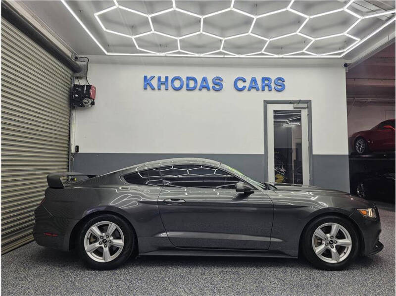 2016 Ford Mustang V6