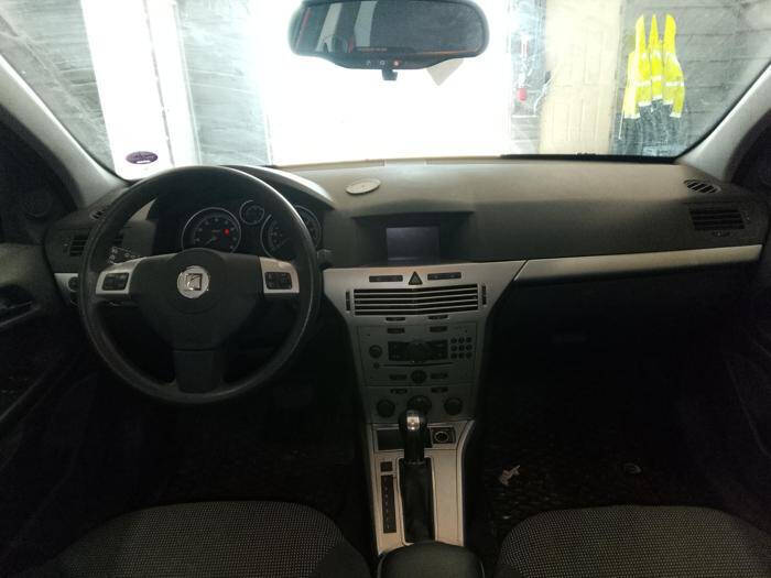 2008 Saturn Astra XR