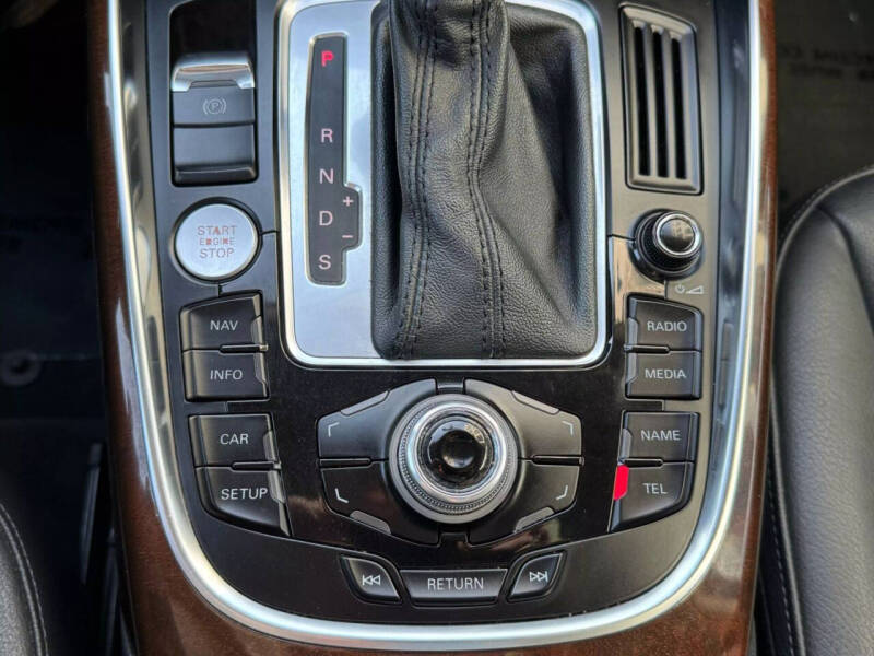 2012 Audi Q5 3.2 quattro Premium Plus