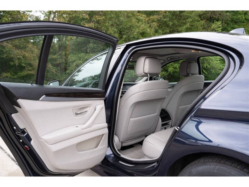 2012 BMW 5 Series 528i