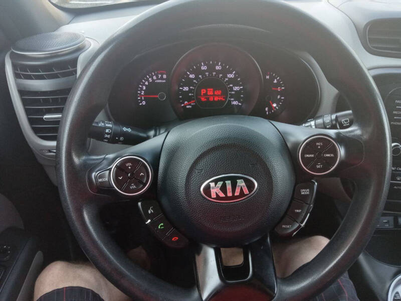 2017 Kia Soul +