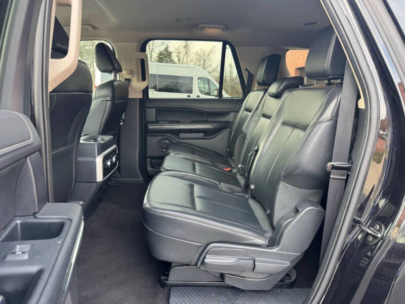 2023 Ford Expedition MAX XLT