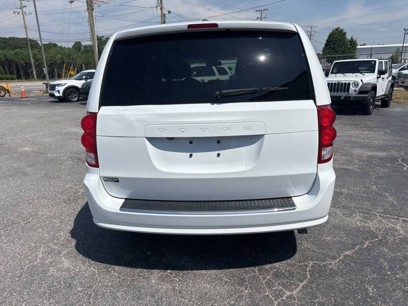 2020 Dodge Grand Caravan SE Plus