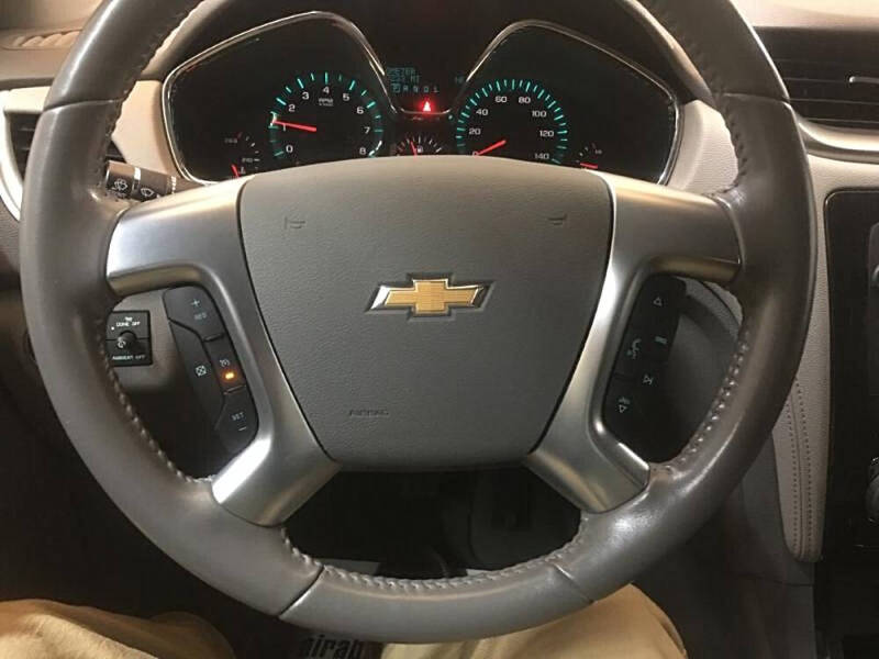 2017 Chevrolet Traverse LT