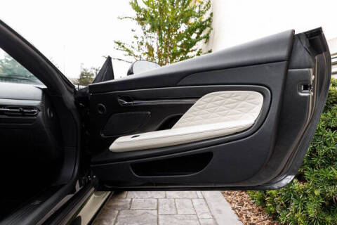 2024 Aston Martin DB12 V8