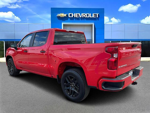 2025 Chevrolet Silverado 1500 Custom