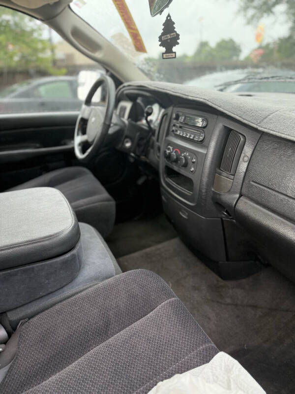 2004 Dodge Ram 2500 ST