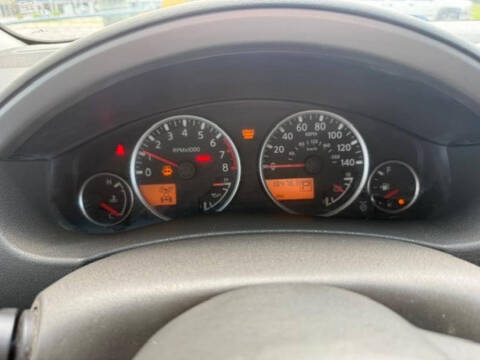 2005 Nissan Pathfinder LE