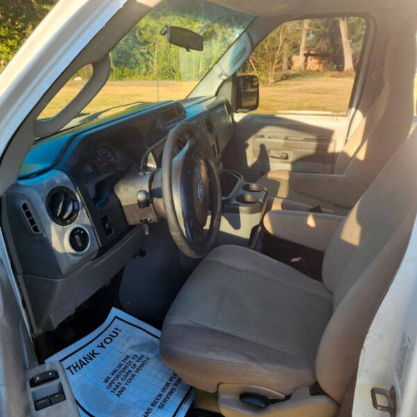 2010 Ford E-Series E-350 SD XL