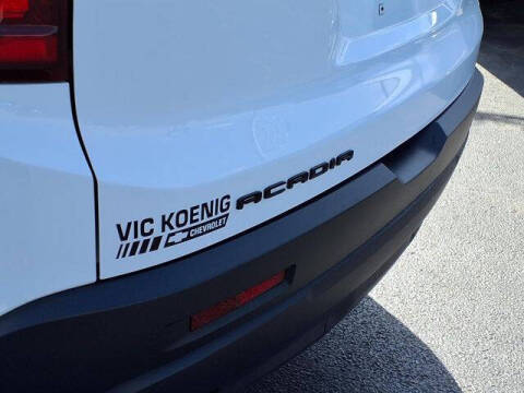 2023 GMC Acadia SLE