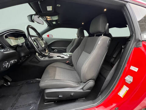 2019 Dodge Challenger SXT