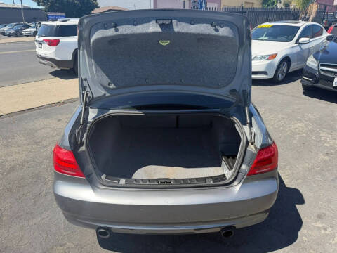 2011 BMW 3 Series 335i