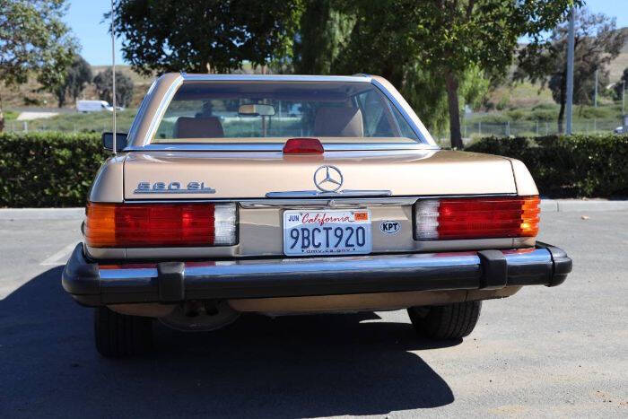 1986 Mercedes-Benz 560-Class 560 SL