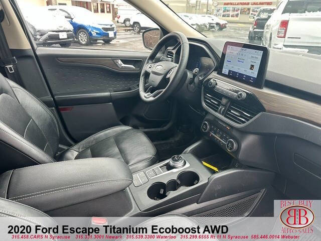 2020 Ford Escape Titanium