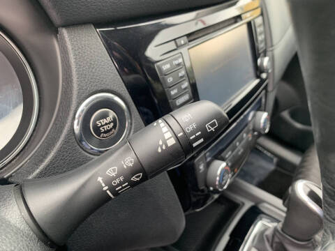 2017 Nissan Rogue SV