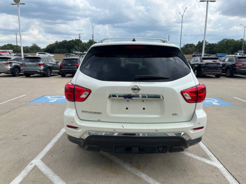 2017 Nissan Pathfinder S