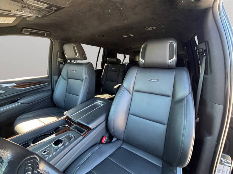 2022 Cadillac Escalade ESV Luxury