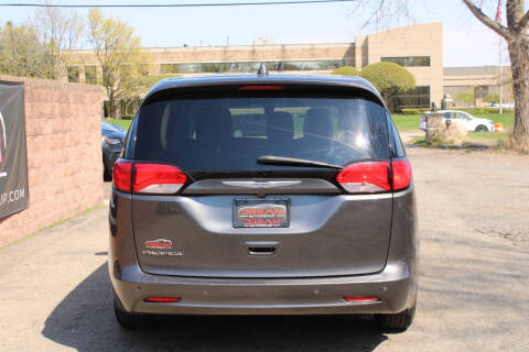 2018 Chrysler Pacifica L