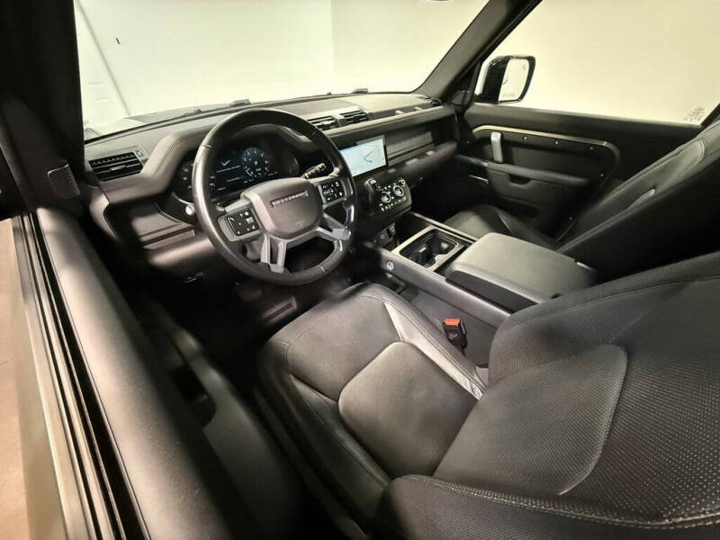 2024 Land Rover Defender 90 P400 X-Dynamic SE