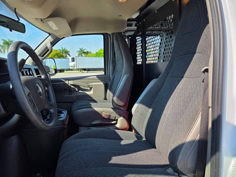 2024 GMC Savana 2500