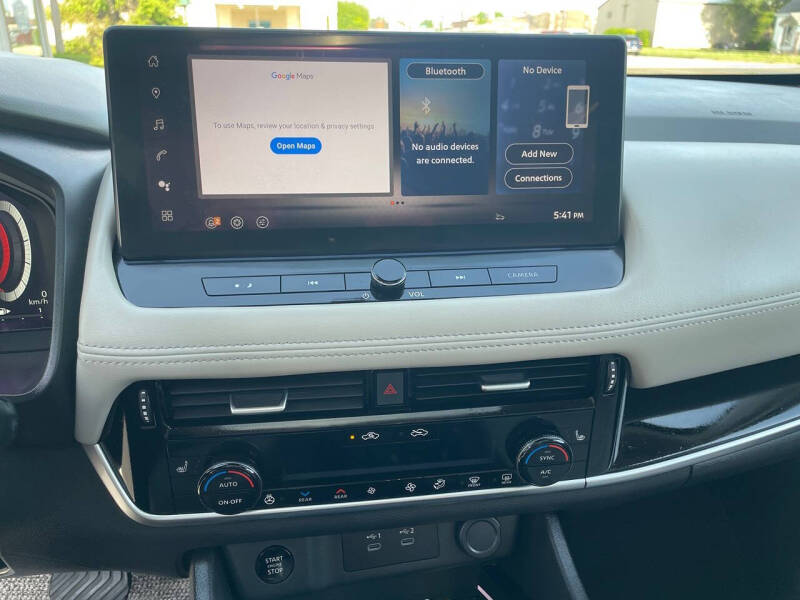 2025 Nissan Rogue SL