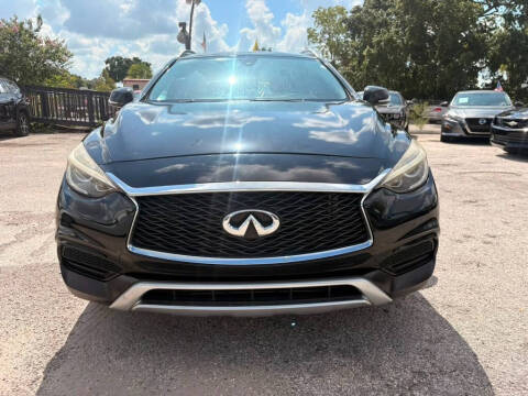 2017 Infiniti QX30 Luxury