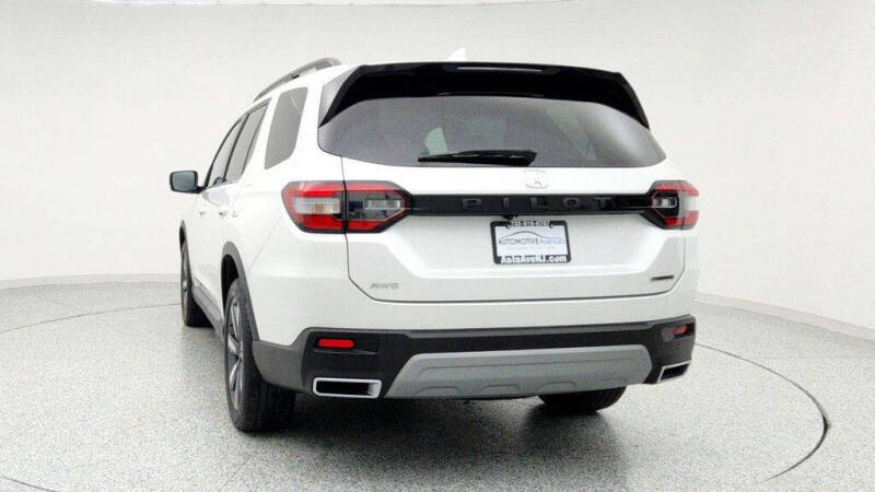 2023 Honda Pilot Touring