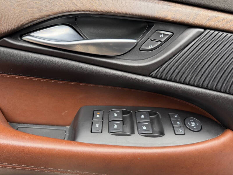 2016 Cadillac Escalade Luxury Collection