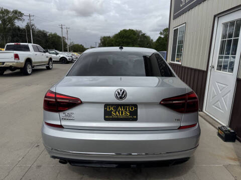 2018 Volkswagen Passat 2.0T R-Line